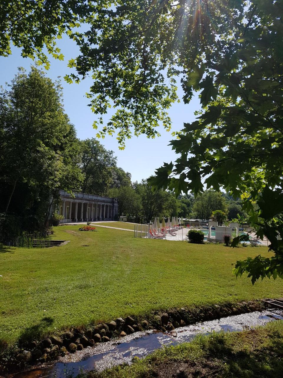 Parc D'audinac Les Bains 3 Etoiles - Piscine Chauffee - Vue Montagne 3*